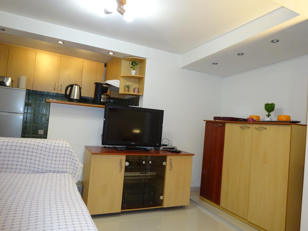 Jasmin White Apartment Скопье Экстерьер фото